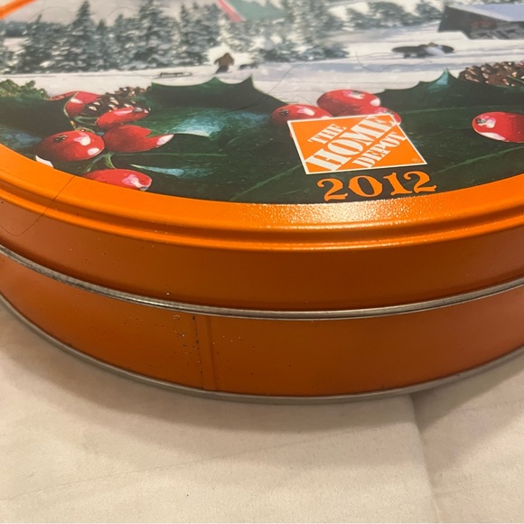 The Home Depot Collectable Christmas Cookie Tin 2012 “Winter Family Fun” - Picture 5 of 9
